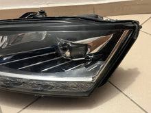 Load image into Gallery viewer, Frontscheinwerfer Skoda Fabia III 6V1941015F Links Scheinwerfer Headlight