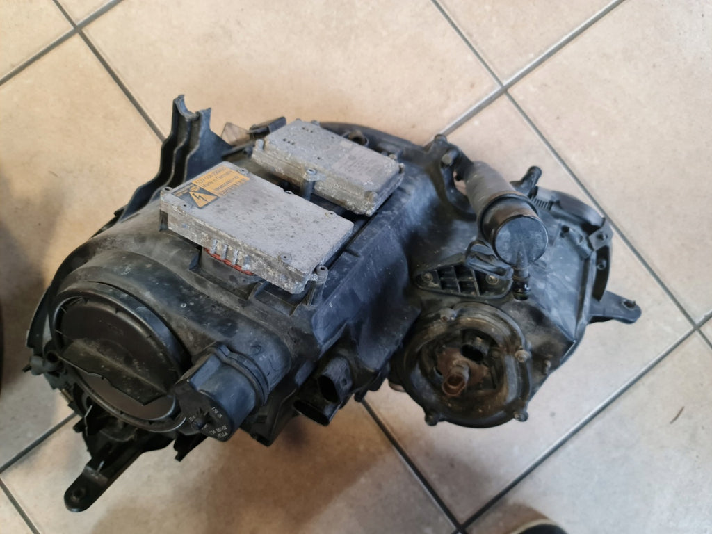 Frontscheinwerfer Mercedes-Benz W211 Xenon Ein Stück (Rechts oder Links) SCH2213319672cv