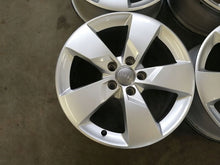 Load image into Gallery viewer, 4x Alufelge 17 Zoll 7.0" 5x112 47ET Glanz Silber 8S0601025 Audi A3 Rim Wheel FEL7252538056hc