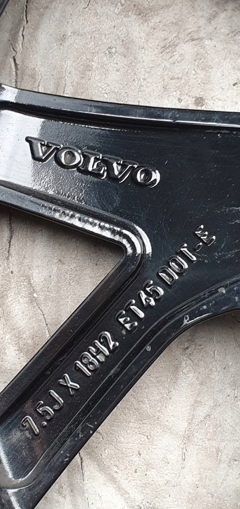 1x Alufelge 18 Zoll 7.5" 5x108 45ET Glanz Schwarz 32209776 Volvo V60 I S60 S40 FEL2387576587af