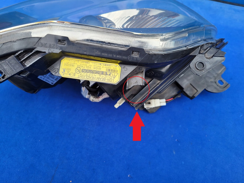 Frontscheinwerfer Toyota Auris 81150-02530 Xenon Links Scheinwerfer Headlight