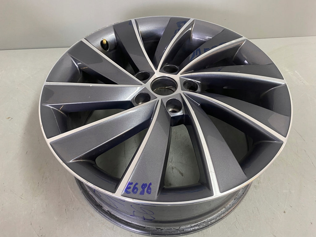 1x Alufelge 18 Zoll 7.5" 5x112 51ET Glanz Graphit 5E0601025AS Mg Octavia Iii