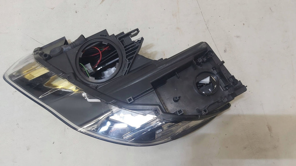 Frontscheinwerfer Audi A1 8X0941004J Bi-Xenon Rechts Scheinwerfer Headlight