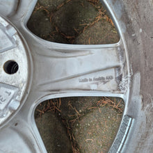 Load image into Gallery viewer, 1x Alufelge 19 Zoll 9.0" 5x112 33ET Glanz Silber 4H0601025BB Audi A8 Rim Wheel FEL7181226445rs