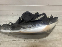 Load image into Gallery viewer, Frontscheinwerfer BMW F30 F31 7259524 7259523 LED Ein Stück (Rechts oder Links)