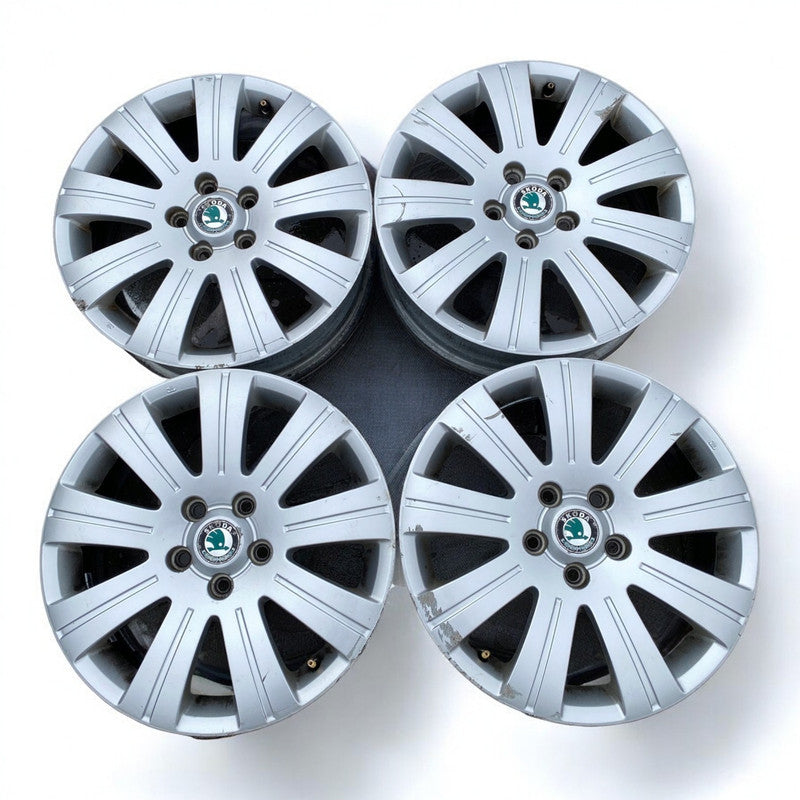 4x Alufelge 17 Zoll 6.0" 5x112 45ET Glanz Skoda Rim Wheel