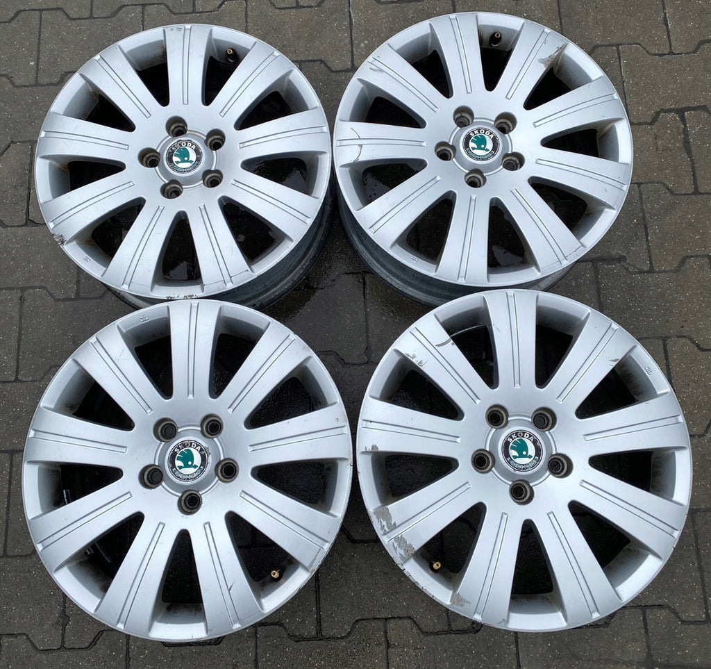 4x Alufelge 17 Zoll 6.0" 5x112 45ET Glanz Skoda Rim Wheel