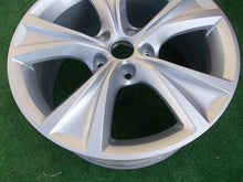 Laden Sie das Bild in den Galerie-Viewer, 1x Alufelge 17 Zoll 7.5&quot; 5x112 46ET Glanz Silber 5FA601025C Seat Leon Rim Wheel