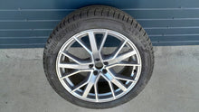 Laden Sie das Bild in den Galerie-Viewer, 1x Alufelge 21 Zoll 9.5" 5x112 36ET Glanz Audi E Tron Rim Wheel FEL2479804953sm