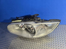 Laden Sie das Bild in den Galerie-Viewer, Frontscheinwerfer BMW 1 E81 E82 E87 6824489-08 Xenon Links Headlight