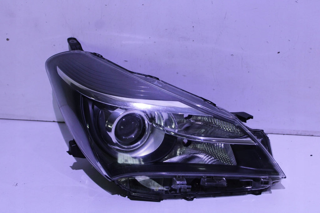 Frontscheinwerfer Toyota Yaris LED Rechts Scheinwerfer Headlight