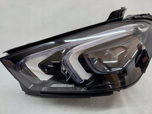 Laden Sie das Bild in den Galerie-Viewer, Frontscheinwerfer Mercedes-Benz Gle A1679064308 Links Scheinwerfer Headlight SCH7822681330ra