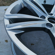 Load image into Gallery viewer, 1x Alufelge 18 Zoll 8.0" 5x112 40ET Glanz 3G8601025N VW Rim Wheel FEL4650052435bw