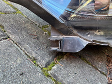 Laden Sie das Bild in den Galerie-Viewer, Frontscheinwerfer Toyota Auris Xenon Rechts Scheinwerfer Headlight SCH7519919686sp