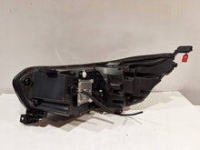 Laden Sie das Bild in den Galerie-Viewer, Frontscheinwerfer Renault Trafic AVN15601 Rechts Scheinwerfer Headlight SCH2617089838zv