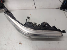 Laden Sie das Bild in den Galerie-Viewer, Frontscheinwerfer Toyota Hilux VIII LED Rechts Scheinwerfer Headlight SCH8235953957tj