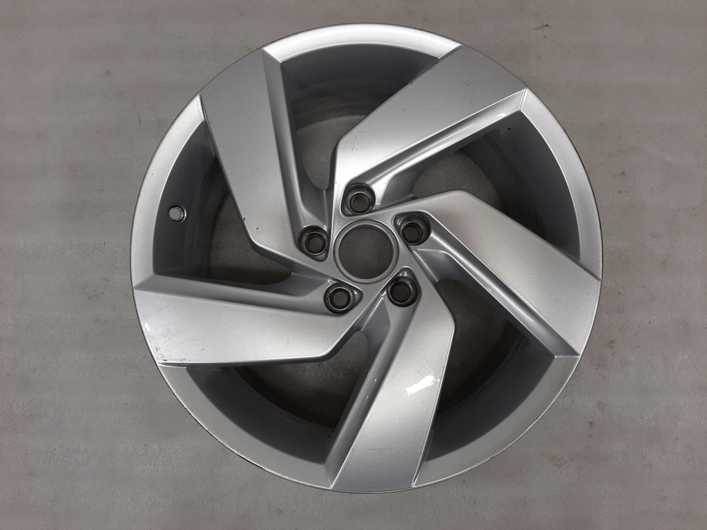 1x Alufelge 17 Zoll 7.5" 5x112 51ET Glanz Silber 5H0601025 VW Golf Viii FEL4704229950wz