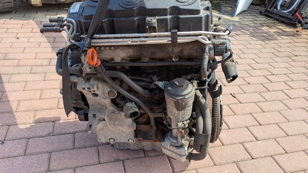 Motor Seat VW Leon Golf V BLS 1.9 TDI 105PS 77kW Diesel Engine Unkomplett