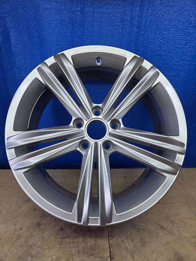 1x Alufelge 18 Zoll 5x112 5NA601025N VW Tiguan Rim Wheel FEL1402131453kx