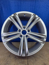 Laden Sie das Bild in den Galerie-Viewer, 1x Alufelge 18 Zoll 5x112 5NA601025N VW Tiguan Rim Wheel FEL1402131453kx