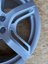 Laden Sie das Bild in den Galerie-Viewer, 1x Alufelge 18 Zoll 5x112 8R0601025AR Audi Q5 Rim Wheel FEL6179085316em