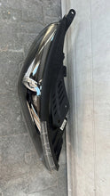 Load image into Gallery viewer, Frontscheinwerfer Hyundai I30 92102-G4120 Rechts Scheinwerfer Headlight