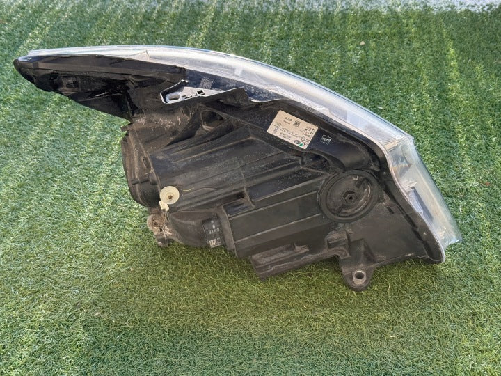 Frontscheinwerfer Mercedes-Benz Vito A4479060101 Links Scheinwerfer Headlight SCH2391244419ix