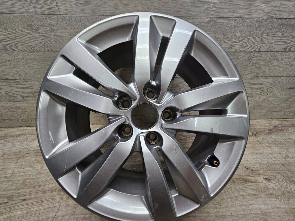 1x Alufelge 16 Zoll 9677989577 Peugeot 308 Ii Rim Wheel FEL6182551679qm
