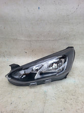 Load image into Gallery viewer, Frontscheinwerfer Ford Focus JX7B-13W030-CE Links Scheinwerfer Headlight