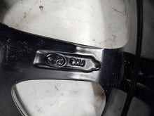 Laden Sie das Bild in den Galerie-Viewer, 1x Alufelge 17 Zoll Toyota 4 Yaris Rim Wheel FEL8852574973jb