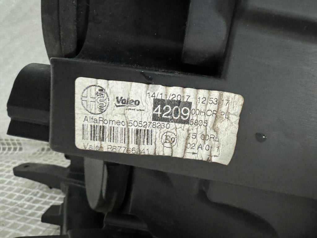 Frontscheinwerfer Alfa Romeo Mito 505278230 Rechts Scheinwerfer Headlight SCH4585659582ev