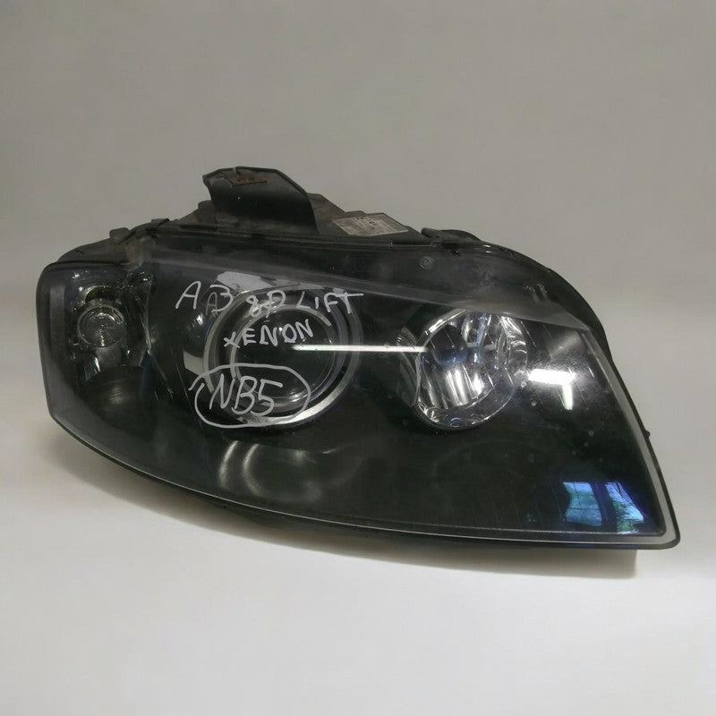 Frontscheinwerfer Audi A3 8P0941004R 0301231272 Xenon Rechts Headlight