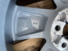 Load image into Gallery viewer, 1x Alufelge 18 Zoll Mitsubishi Outlander I Rim Wheel FEL2196824246cv