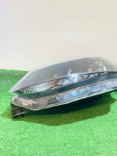 Load image into Gallery viewer, Frontscheinwerfer Skoda Fabia III 6V1941015B Links Scheinwerfer Headlight SCH5359983356uy