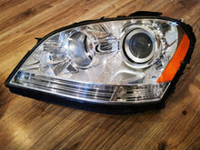 Load image into Gallery viewer, Frontscheinwerfer Mercedes-Benz W164 1648260191 Links Scheinwerfer Headlight