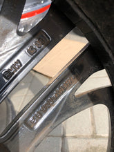 Load image into Gallery viewer, 1x Alufelge 20 Zoll 8.5" 5x120 38ET Glanz Graphit 6787582 BMW F26 X3 F25 Mg FEL5469781813wb