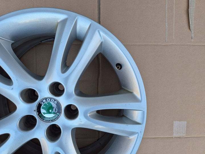 1x Alufelge 16 Zoll 5J0601025B Skoda Fabia Ii Rim Wheel FEL9290754676ny