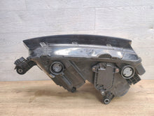Laden Sie das Bild in den Galerie-Viewer, Frontscheinwerfer Skoda Scala 657941015 Links Scheinwerfer Headlight SCH1435513836jg