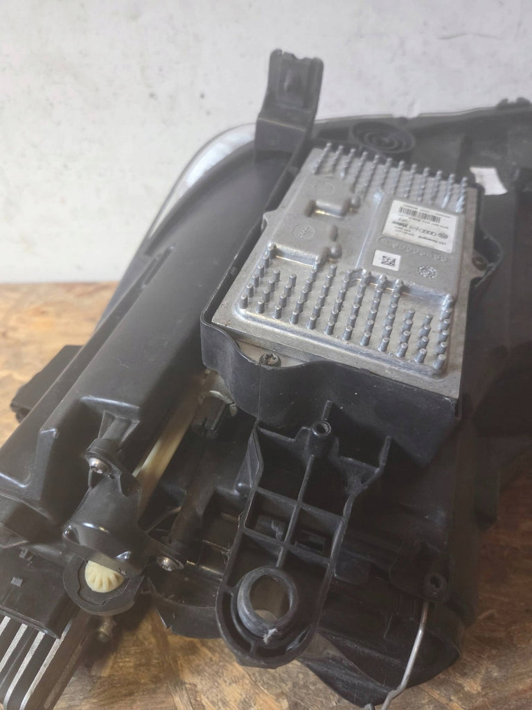 Frontscheinwerfer Seat Leon 90029769 5F1941008B LED Rechts Headlight