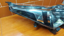 Laden Sie das Bild in den Galerie-Viewer, Frontscheinwerfer Toyota Corolla 81110-01E71 LED Rechts Scheinwerfer Headlight SCH7060442002hk