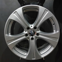 Laden Sie das Bild in den Galerie-Viewer, 4x Alufelge 18 Zoll 8.0" 5x112 38ET Glanz Silber Mercedes-Benz Superb Iii FEL9919932231gy