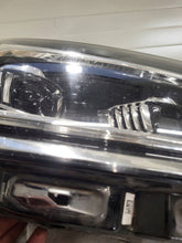 Laden Sie das Bild in den Galerie-Viewer, Frontscheinwerfer VW Sportsvan 517941036A LED Rechts Scheinwerfer Headlight SCH1589228743bp