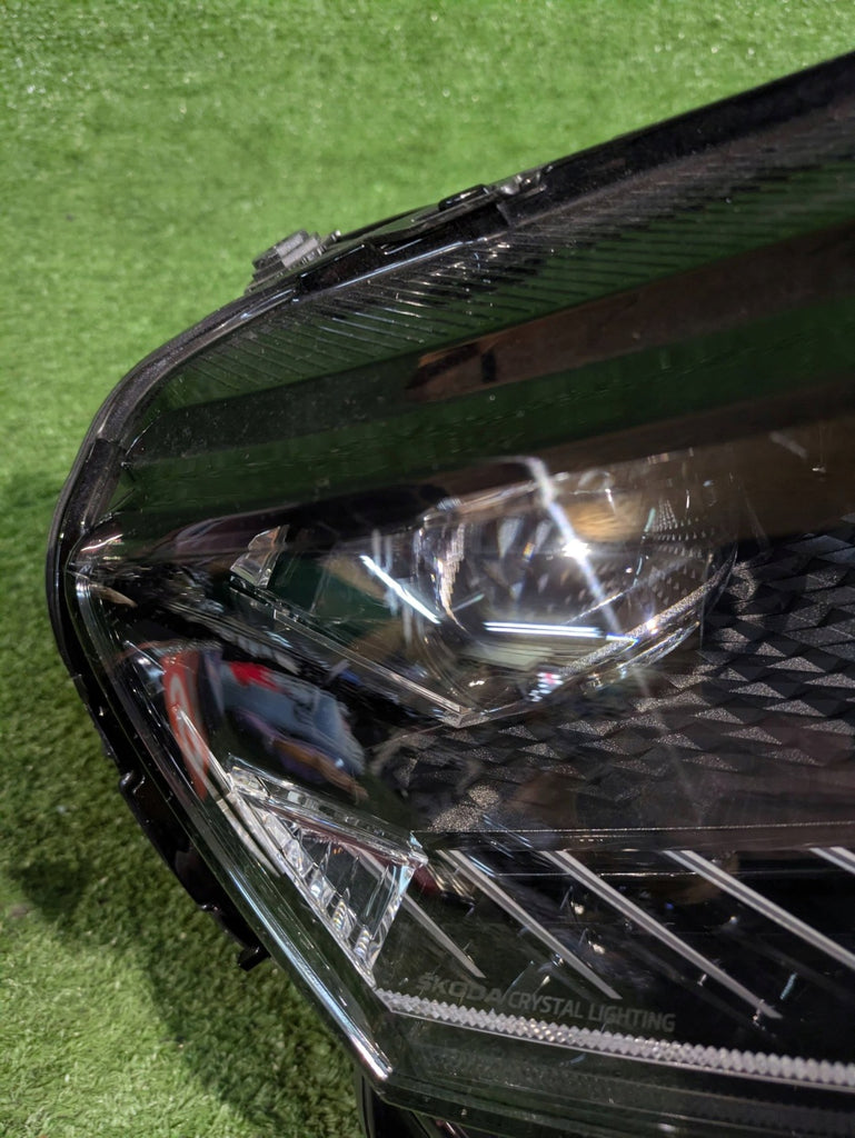 Frontscheinwerfer Skoda Karoq 57B941036 Rechts Scheinwerfer Headlight SCH5008445289ng