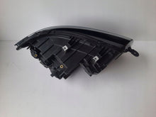 Laden Sie das Bild in den Galerie-Viewer, Frontscheinwerfer VW Transporter 90073564 Links Scheinwerfer Headlight