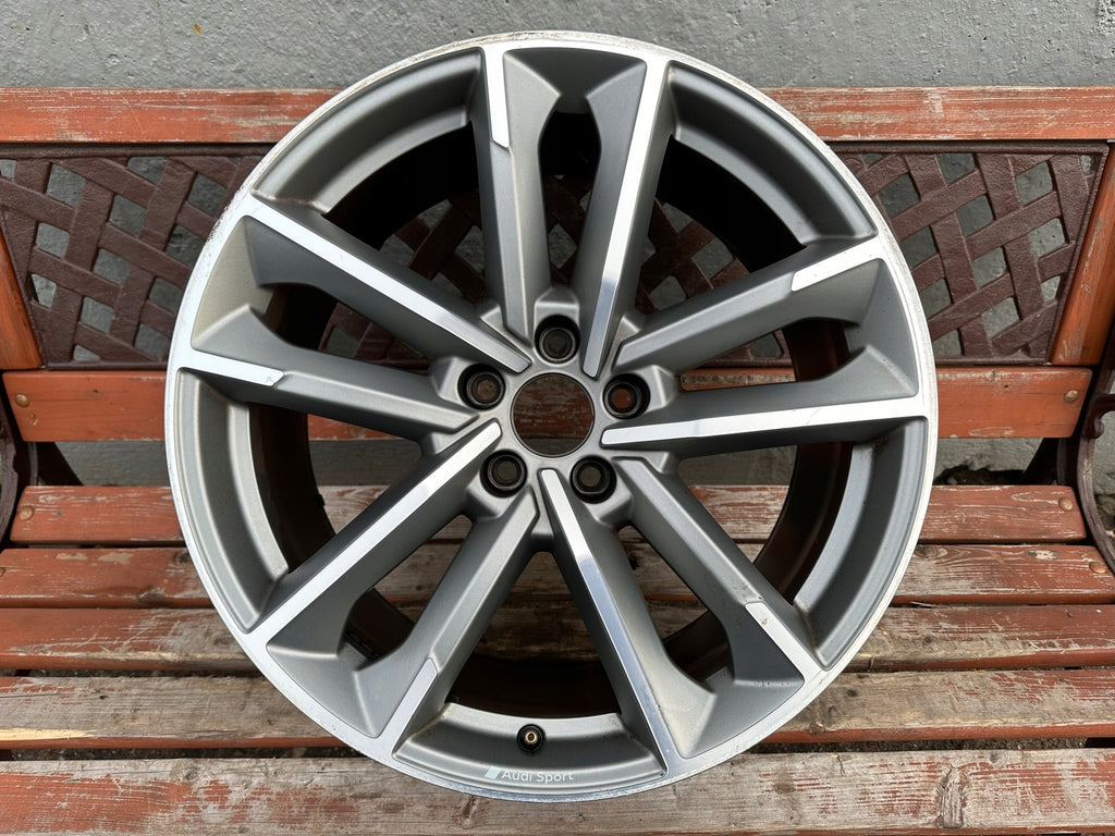 1x Alufelge 19 Zoll 8.5" 5x112 32ET 8W0601025DC Audi A5 Rim Wheel