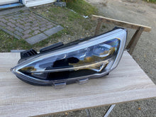 Laden Sie das Bild in den Galerie-Viewer, Frontscheinwerfer Ford Focus JX7B-13E015-AD LED Links Scheinwerfer Headlight SCH1741308304rc