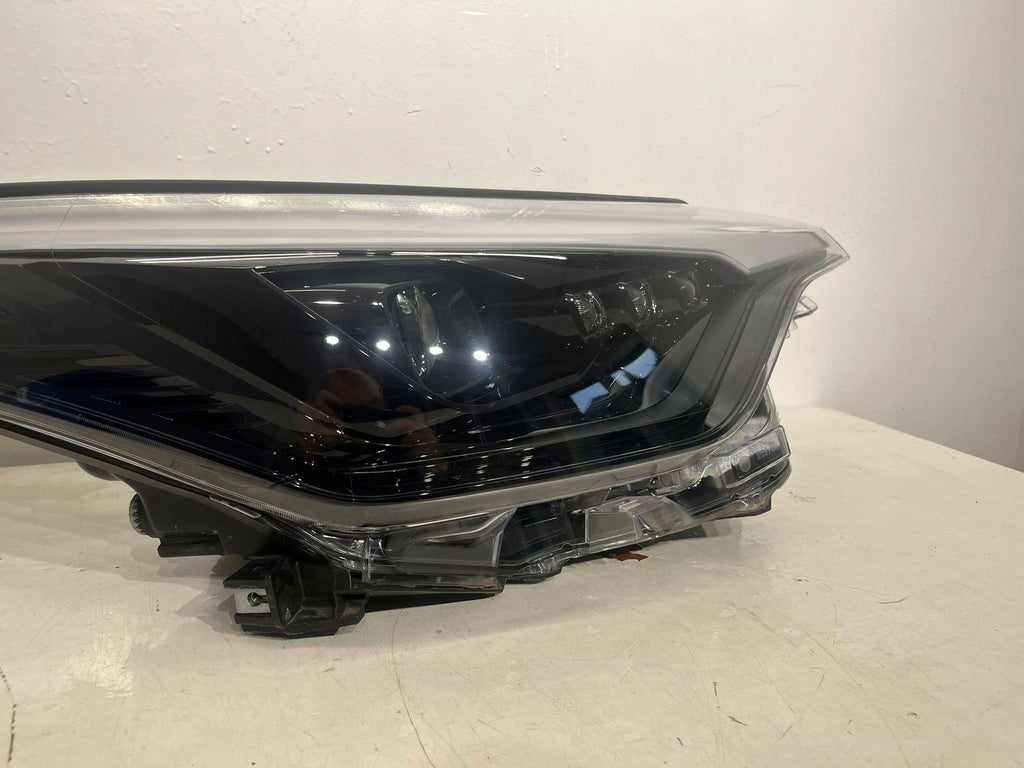 Frontscheinwerfer Toyota Chr 81110-YP280 Rechts Scheinwerfer Headlight SCH2143690144tp