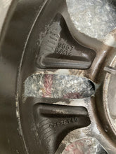 Laden Sie das Bild in den Galerie-Viewer, 1x Alufelge 14 Zoll 5.0" 4x100 Kia Picanto Rim Wheel FEL5390353121yj