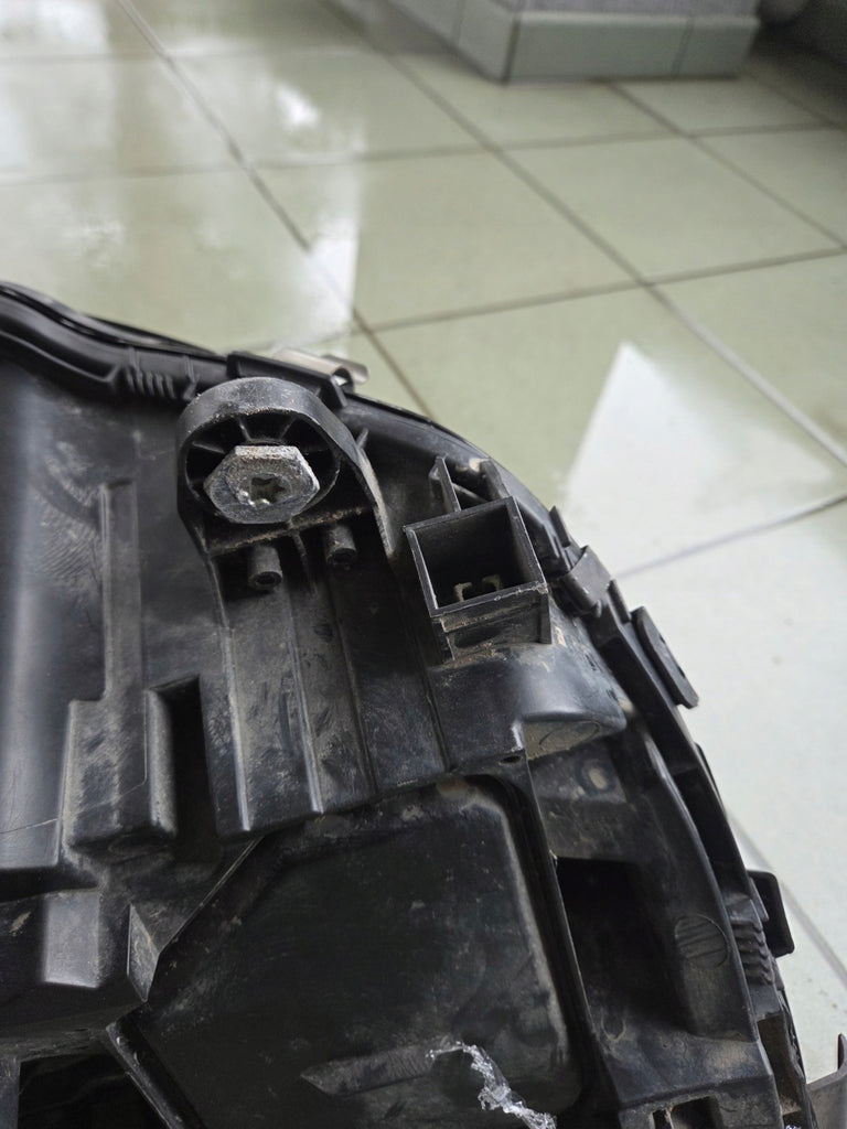 Frontscheinwerfer Mercedes-Benz W205 2059062504 2059062604 LED Rechts oder Links SCH1212005288kp
