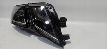 Laden Sie das Bild in den Galerie-Viewer, Frontscheinwerfer Skoda Octavia III 5E1941016 Full LED Rechts Headlight SCH5266468236zk